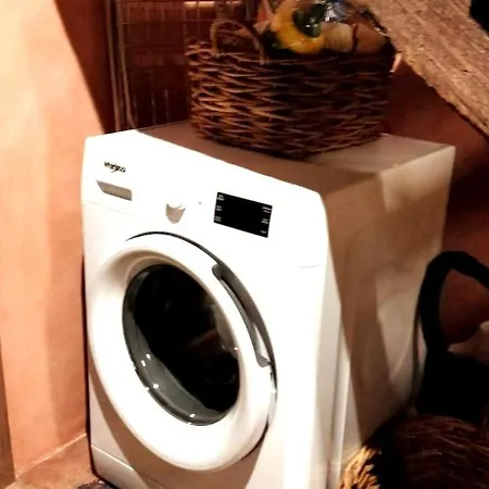 Casita De Piedra De 1900 Restaurada