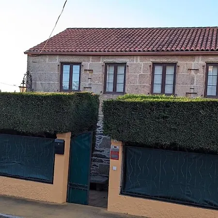 Casita De Piedra De 1900 Restaurada