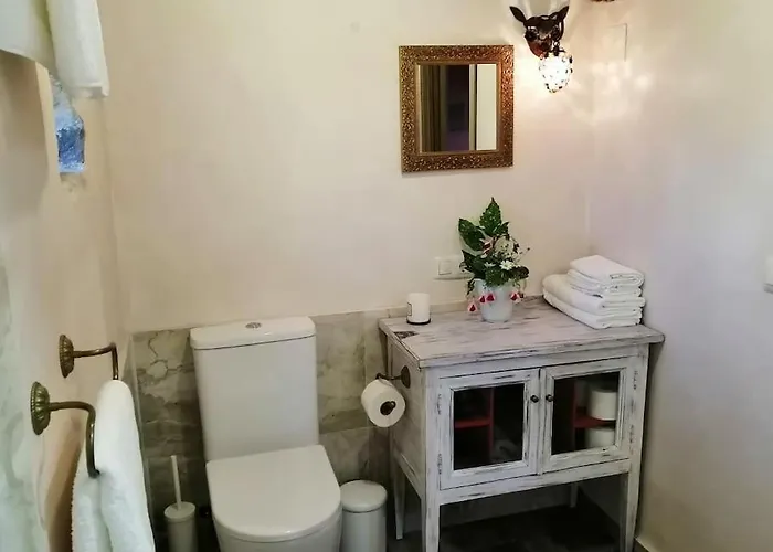 Casita De Piedra De 1900 Restaurada * 比戈