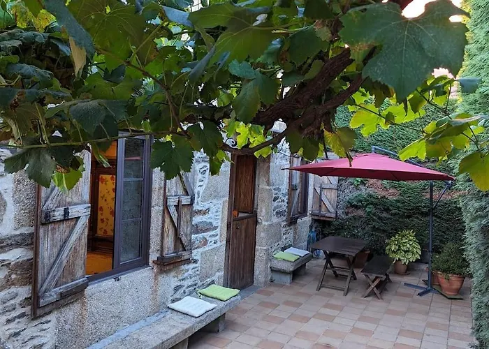 Casita De Piedra De 1900 Restaurada *